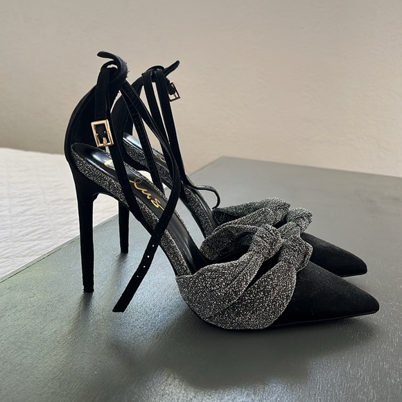 Lulu’s Holiday Sparkly Heels - Picture 2 of 4